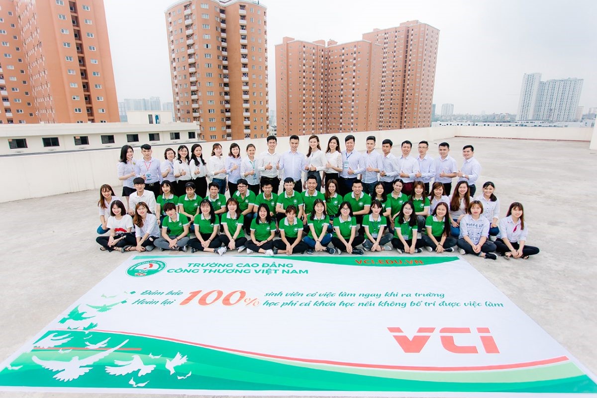 Phát triển Người học “toàn diện”: Trường Cao Đẳng Công Thương Việt Nam đang hiện thực hoá giấc mơ tuổi trẻ