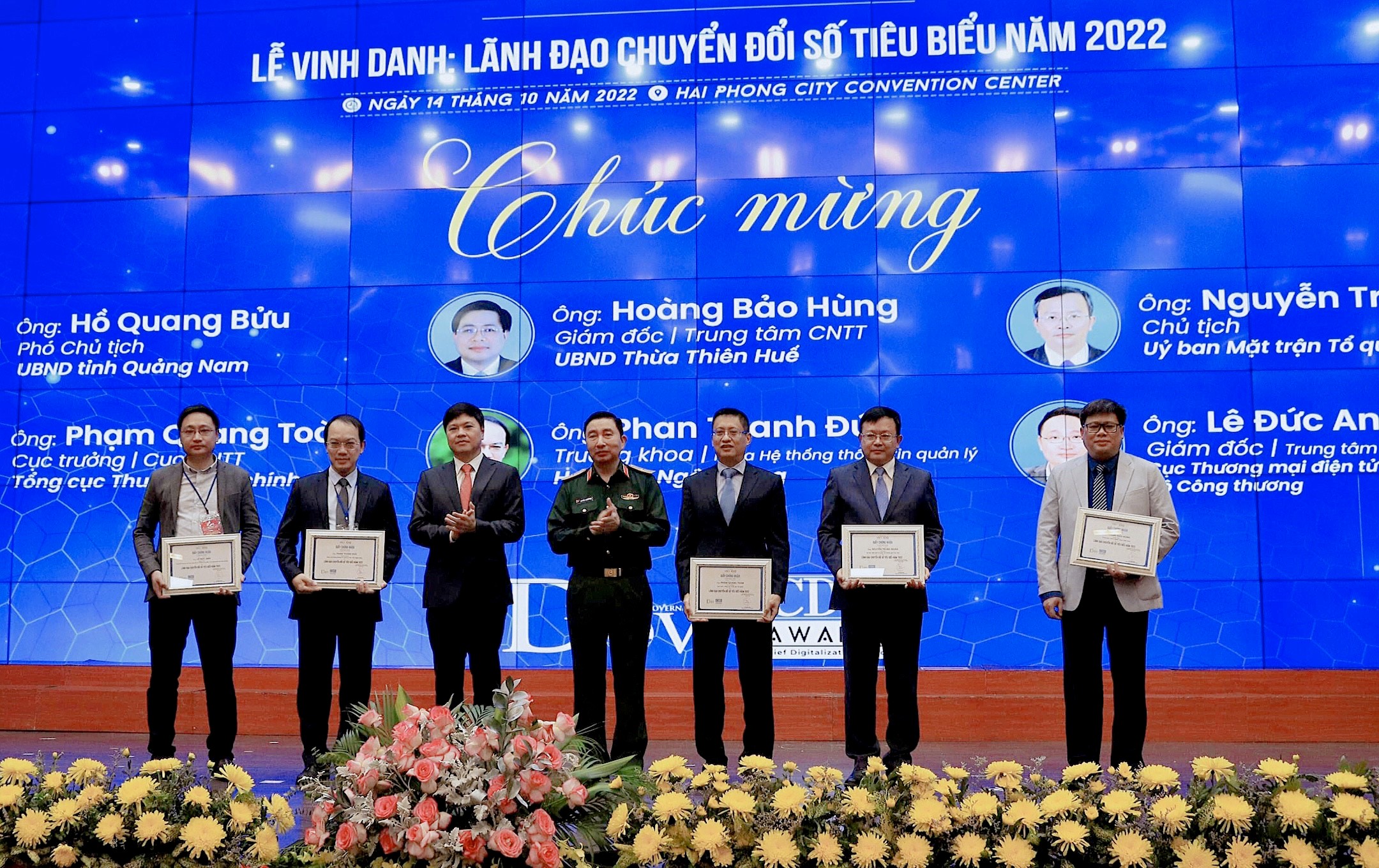 Mô hình công dân số, đại học số, thương mại số và giải pháp thúc đẩy chuyển đổi số quốc gia