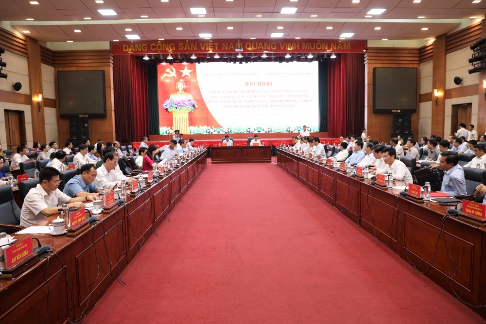 Liên kết phát triển vùng đồng bằng sông Hồng trở thành trung tâm sản xuất công nghiệp