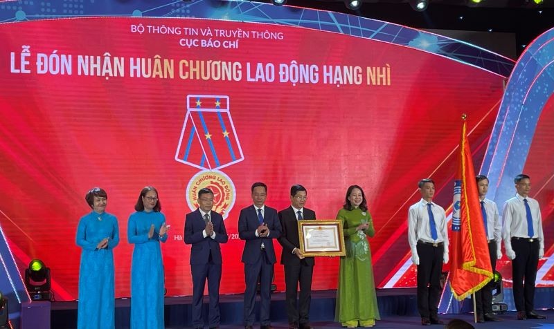 Cục Báo chí kỷ niệm 20 năm thành lập và đón nhận Huân chương Lao động hạng Nhì