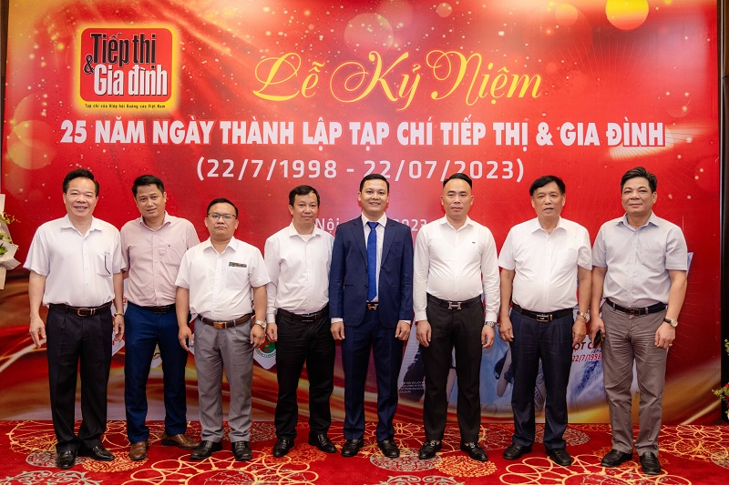 "25 năm - Một chặng đường" của Tạp chí Tiếp thị & Gia đình
