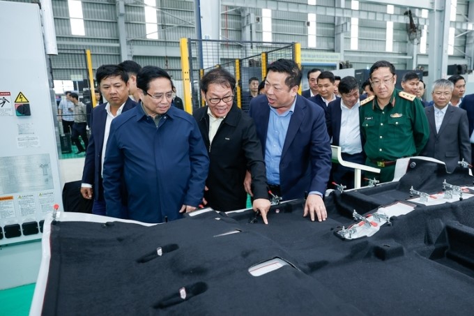 Thủ tướng đề nghị Thaco nghiên cứu sản xuất tàu đường sắt tốc độ cao