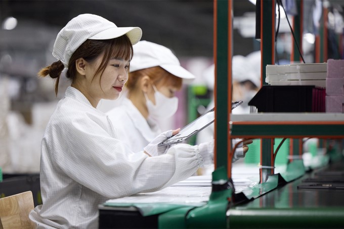 Apple công bố danh sách sản phẩm "Made in Vietnam": iPad, MacBook, AirPods và Apple Watch góp mặt