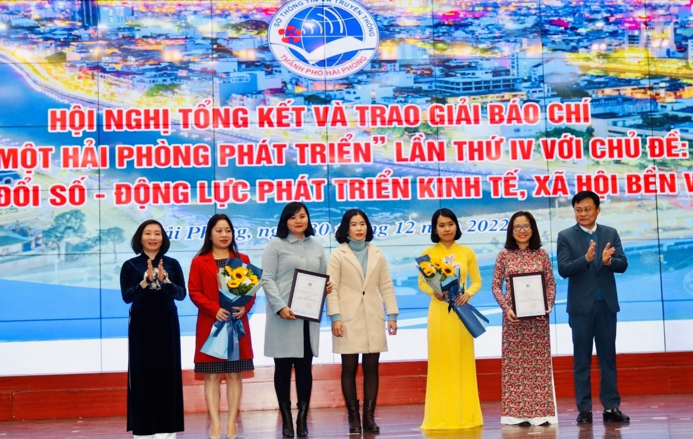Trao giải Báo chí “Vì một Hải Phòng phát triển” lần thứ IV