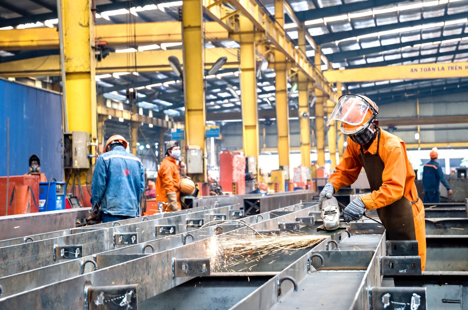 Chỉ số sản xuất công nghiệp tăng trưởng với phương án “3 tại chỗ”